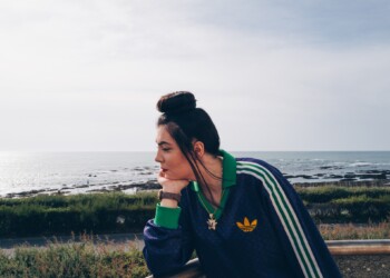 Hoshi rejoint Ninho au Greenland Festival à Palau-del-Vidre