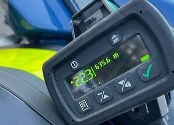 Pyrénées-Orientales : un motard flashé à 223 km/h termine à pied
